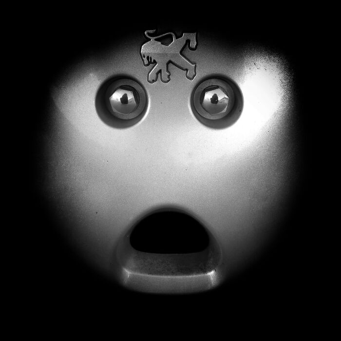 An image of an object that looks like it's scared