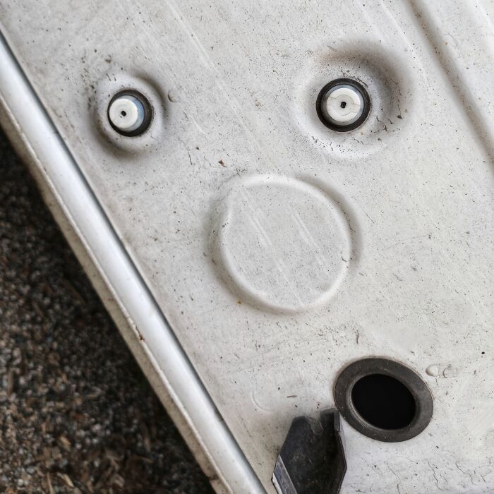 An image of an object that looks like it's surprised