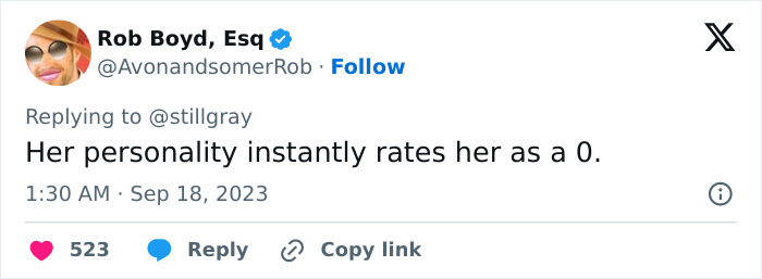 Woman Gets Kicked Off A Plane After Having An Embarrassing Meltdown