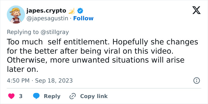 Woman Gets Kicked Off A Plane After Having An Embarrassing Meltdown