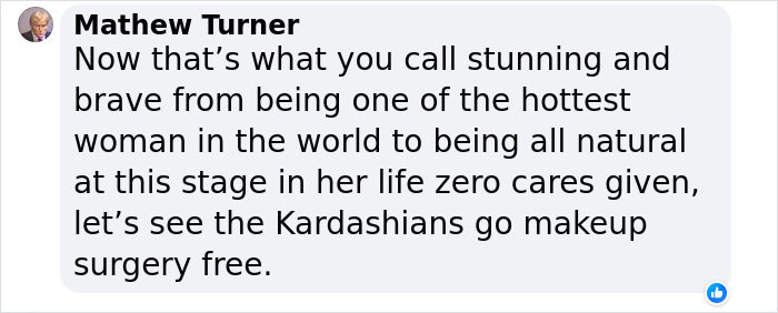 &ldquo;It&rsquo;s Better For Me&rdquo;: Pamela Anderson Stuns At Paris Fashion In A New &lsquo;No-Makeup&rsquo; Era