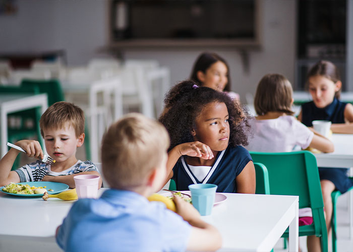 Woman Has The Audacity To Complain About Another Kid's Lunch To Her Mom, Gets Shut Down