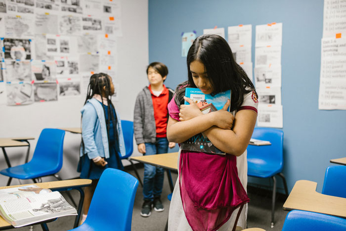 Mom Handles Her Daughter’s Bully Like A Mob Boss By ‘Hiring’ A Couple Of Kids To Beat Him Up Mom Handles Her Daughter’s Bully Like A Mob Boss By ‘Hiring’ A Couple Of Kids To Beat Him Up