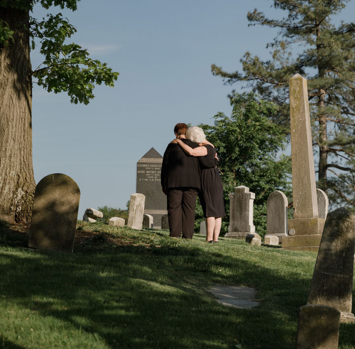 Woman Receives Notice One Month Later That Days Off She Had Confirmed For Mom's Funeral Are Denied Woman Receives Notice One Month Later That Days Off She Had Confirmed For Mom's Funeral Are Denied