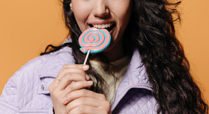 “Kiddo Returned A Little... Sad”: Ice Cream Man Scams Kid, Mom Gets Involved To Deliver Karma Cake “Kiddo Returned A Little... Sad”: Ice Cream Man Scams Kid, Mom Gets Involved To Deliver Karma Cake