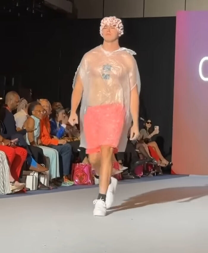 Fashion Week Impostor Goes Viral As He Catwalks Wearing A Trash Bag And No One Notices