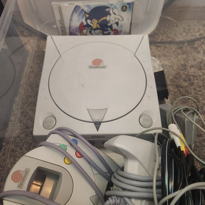 Borrowed From My Grandparents, But Neither They Nor My Cousins Want Me To Bring It Back To Their House