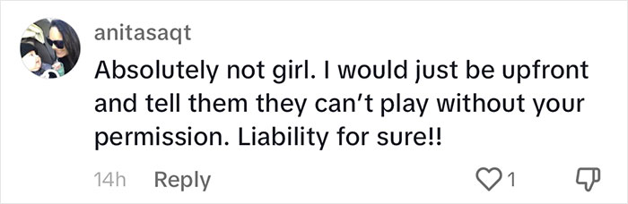 Neighborhood Treats Woman&rsquo;s Backyard As Everyone&rsquo;s Property, She Asks The Internet For Advice