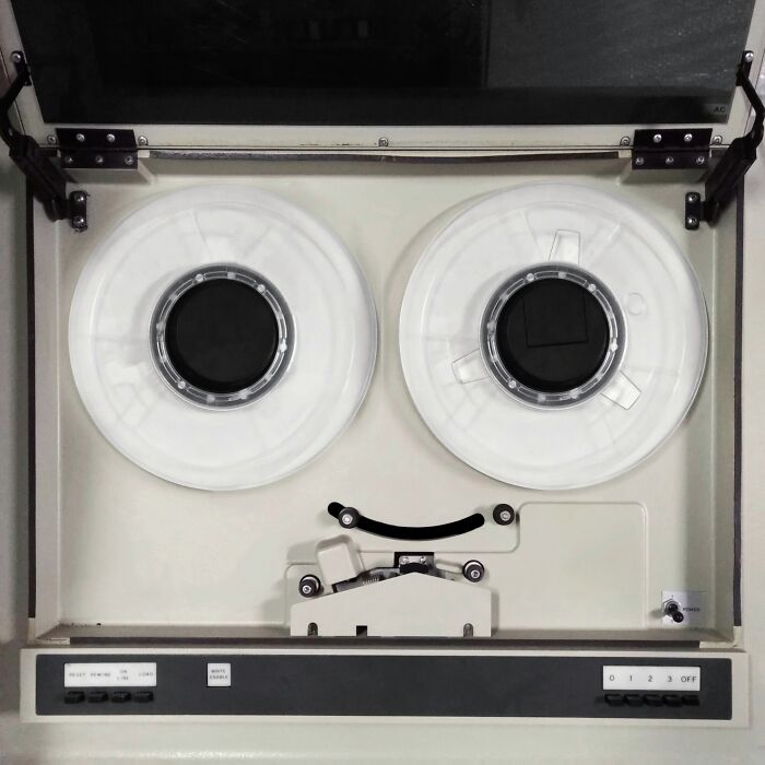 An image of an object that looks like it's smiling