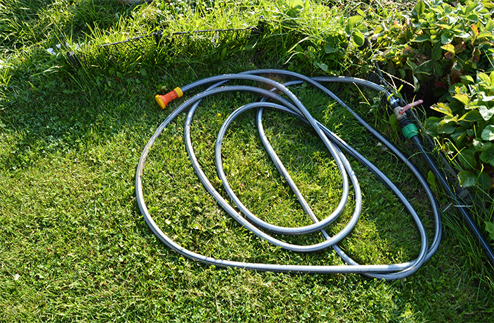 Couple Assumes New Neighbors Are Mexican, Makes Their Lives Hell Until The Day They Lose Patience