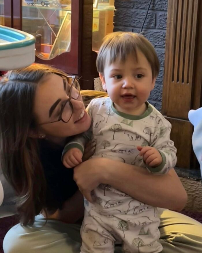 Teen Mom Who Got Pregnant At 14 Defies The Odds And Aces Her Exams