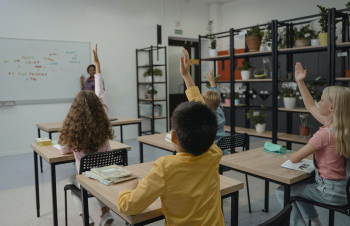 Single Dad Of 3 Livid Over Teacher Giving His Family Info To Press, Wonders If He Overreacted Here