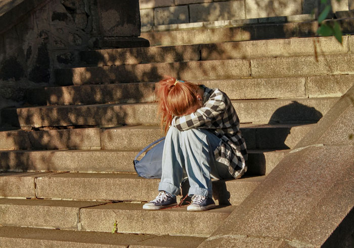 &ldquo;Smiled, Took It Off&rdquo;: Student Maliciously Complies, Takes Off Her Wig As Per Teacher's Demands