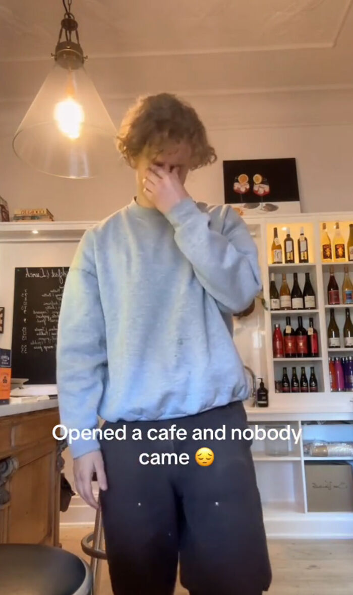 18 Y.O. Goes Viral Online After He Shared How Nobody Showed Up At His Newly Opened Caf&eacute;