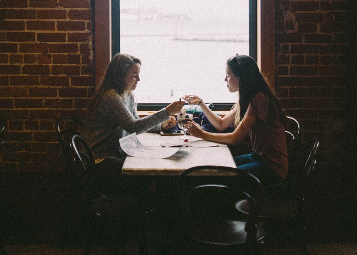 30 Kids That Experienced Growing Up In A Polyamorous Family Share What It Was Like