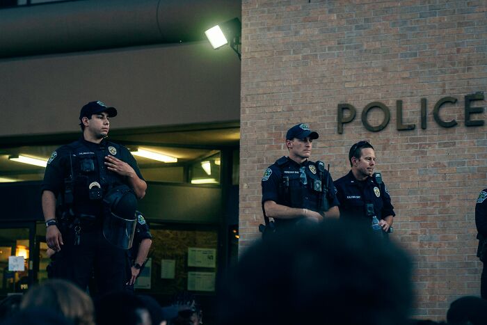 37 Random Stories Of Coworkers Displaying Unhinged Behavior, As Shared Online