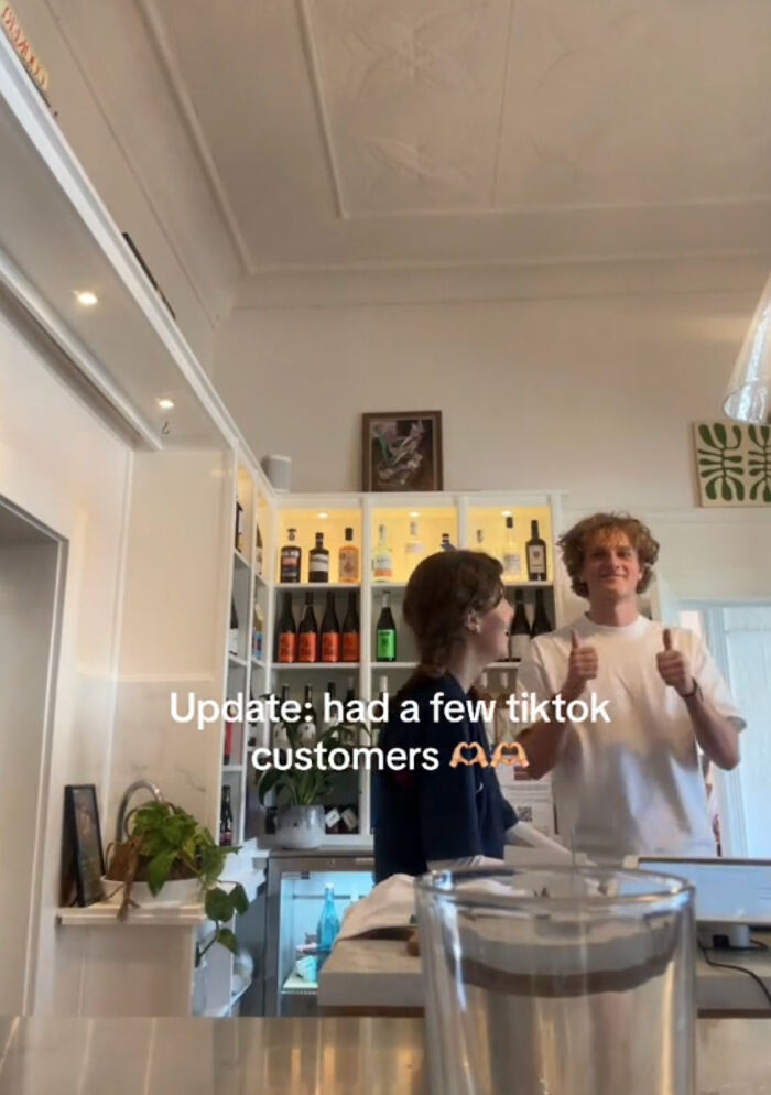 18 Y.O. Goes Viral Online After He Shared How Nobody Showed Up At His Newly Opened Caf&eacute;