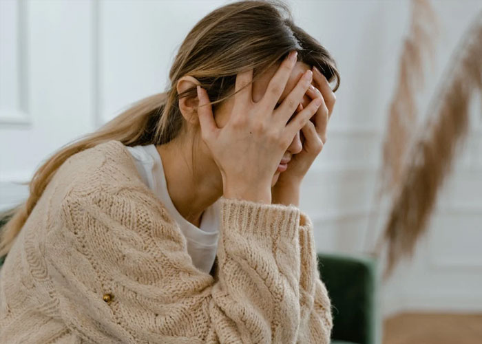 Husband "Blindsides" Wife With An Ultimatum After He Sees She Really Doesn't Care Husband "Blindsides" Wife With An Ultimatum After He Sees She Really Doesn't Care