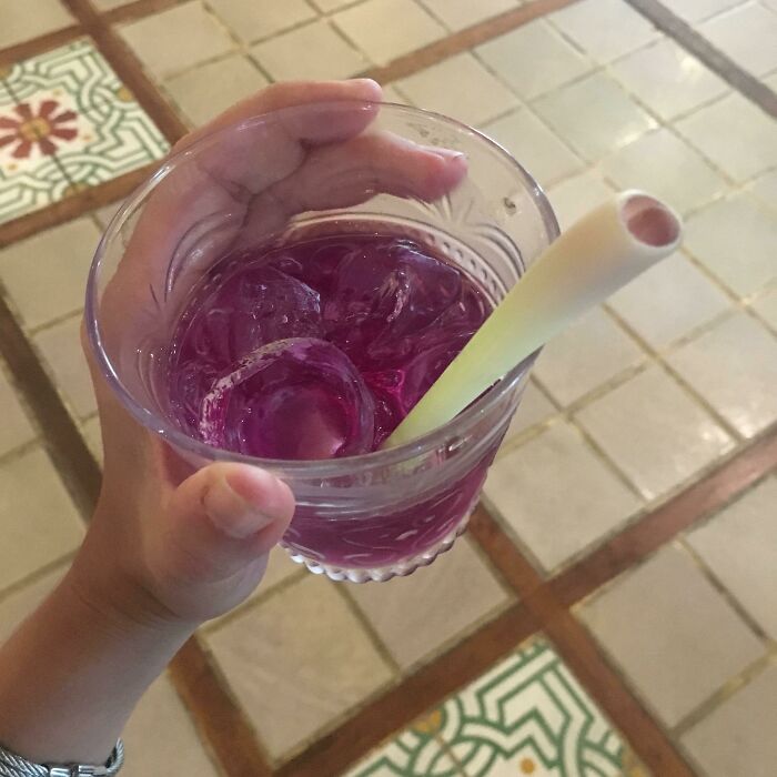 The Hotel I Stayed At Uses Lemon Grass Instead Of A Plastic Straw