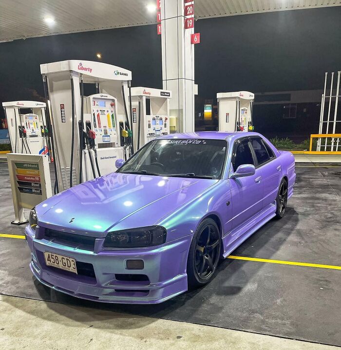 Went To My First Car Meet As A Mum. Spent Hours Wrapping My Car, Only For A Girl To Come Up To It, Laugh, And Take Photos Of All The Bad Spots On My Wrap