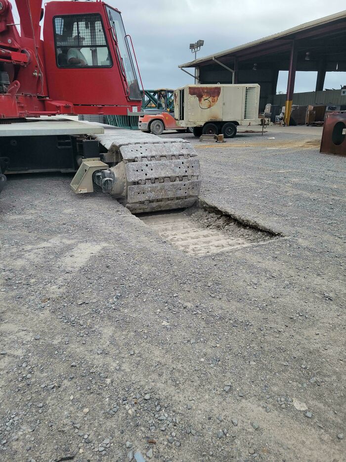 Crane Operator Thought A 75 Ton Grear Box Didn't Need To Be Lifted Perpendicular To The Tracks. The Corner Sank 18" And Nearly Tipped Over