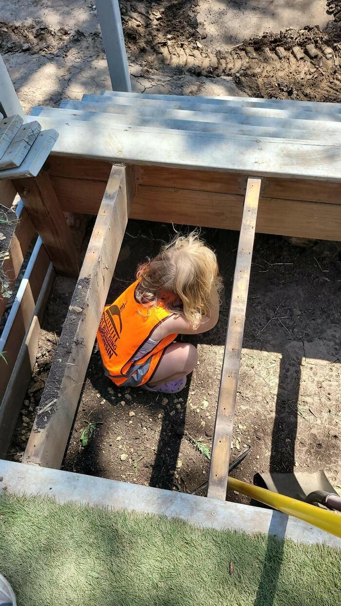 No Hardhat, Wrong Shoes, Should Probably Fire Her On The Spot, Her Mother Might Object Though