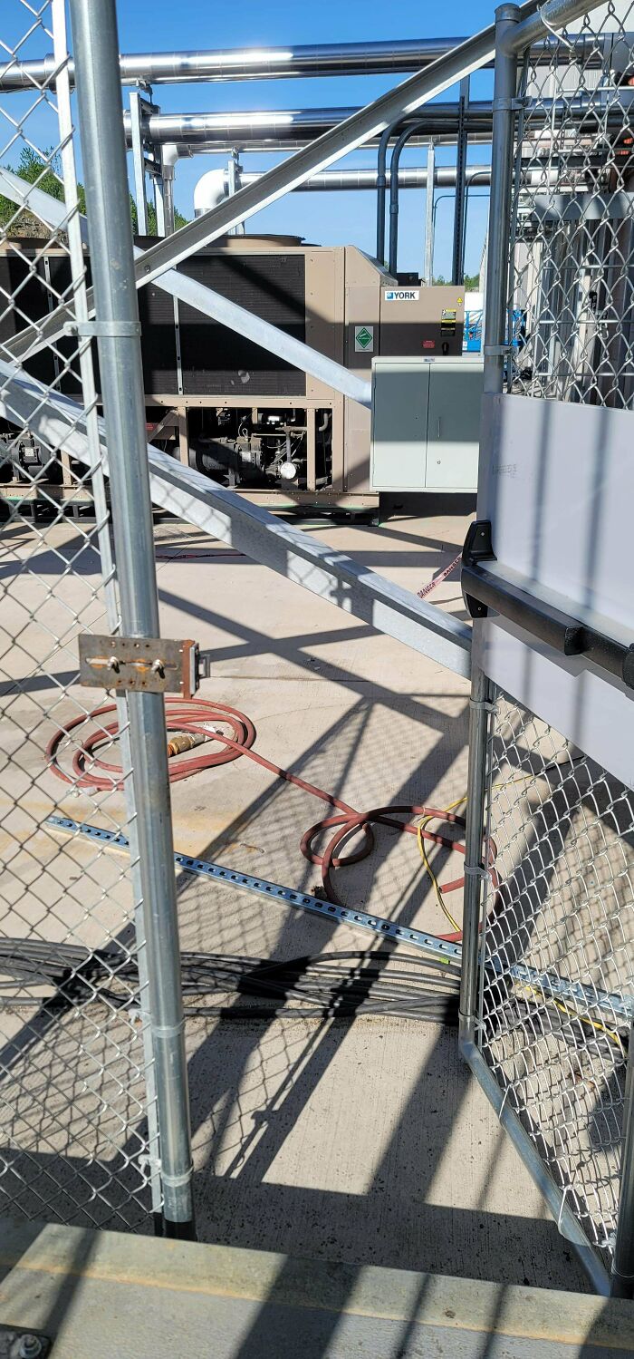 Oc This Is The Gate They Put In At My Job. Maybe I'm Am Idiot For Walking Into This?