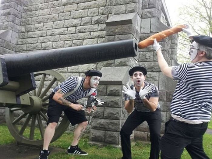 The Mime Offensive, The Enraged Street Performers