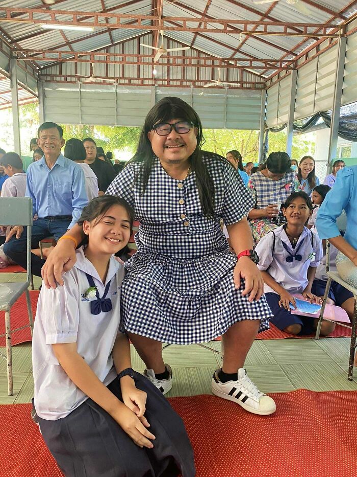 &ldquo;I&rsquo;m Not Ashamed Because I Love My Child&rdquo;: Dad Wears Dress To Mother&rsquo;s Day Event