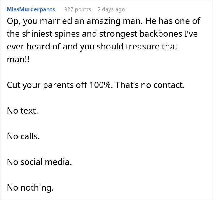 Bride Sobs After &ldquo;Degrading&rdquo; Pictures Get Shown At Wedding, Walks Out After Mom&rsquo;s Speech