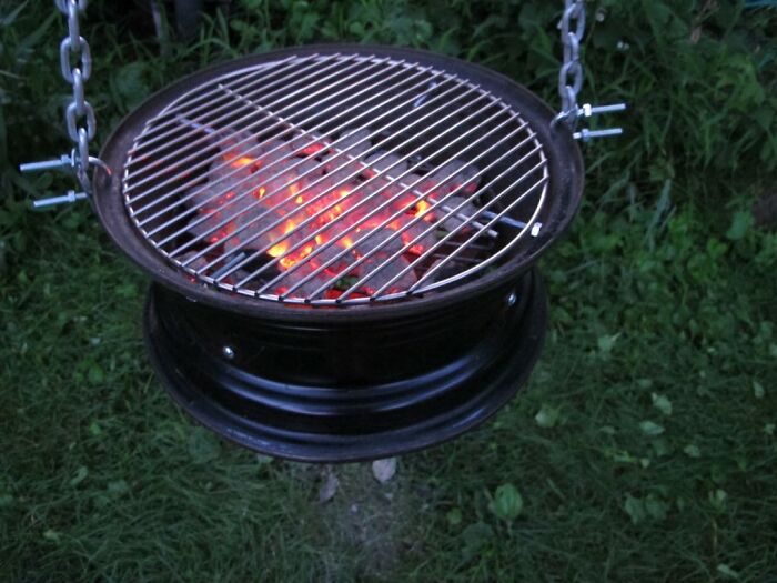 DIY: How To Make A Fire Pit BBQ Out Of Old Car Rims