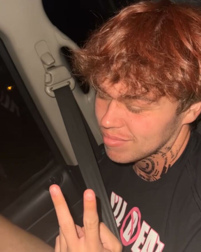 Fashion Week Impostor Goes Viral As He Catwalks Wearing A Trash Bag And No One Notices