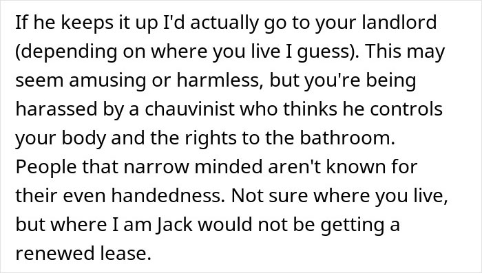 Woman Laughs In Guy's Face After He "Bans" Her From Using The Shower On Her Period Woman Laughs In Guy's Face After He "Bans" Her From Using The Shower On Her Period