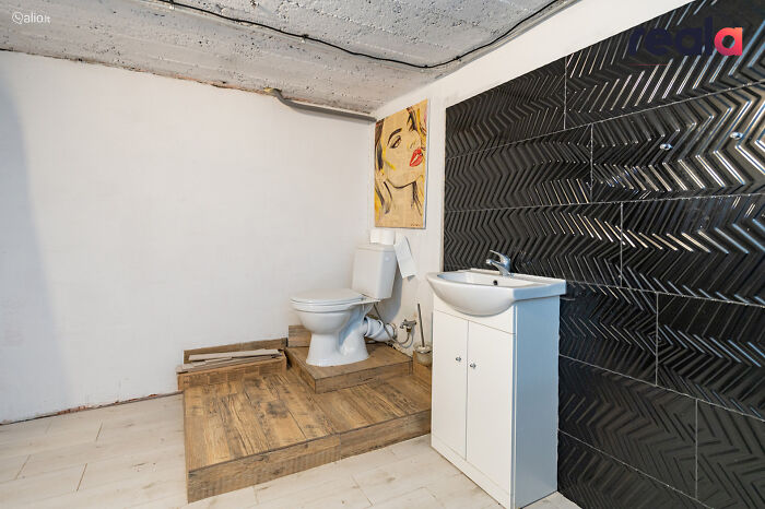 Terrible-Real-Estate-Listings