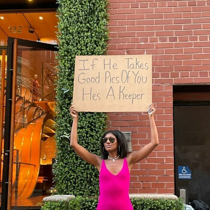 Funny-Dudette-With-Sign