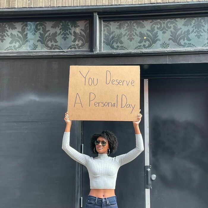 Funny-Dudette-With-Sign