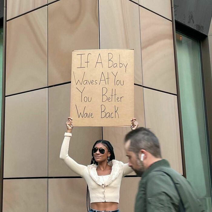 Funny-Dudette-With-Sign