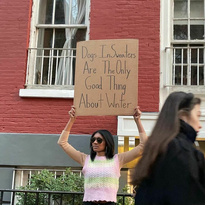 Funny-Dudette-With-Sign