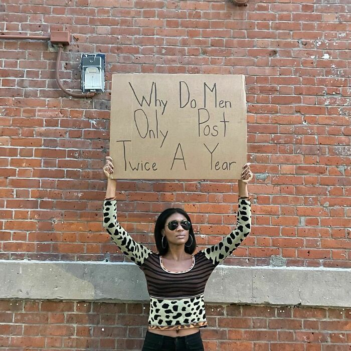 Funny-Dudette-With-Sign