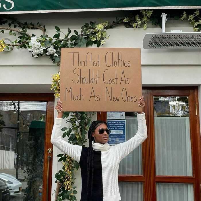 Funny-Dudette-With-Sign