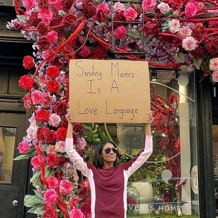 Funny-Dudette-With-Sign