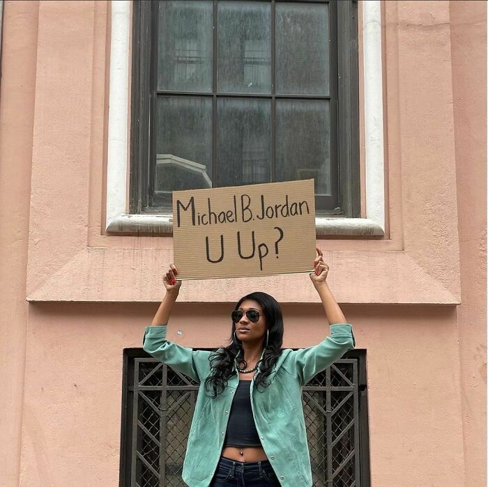 Funny-Dudette-With-Sign