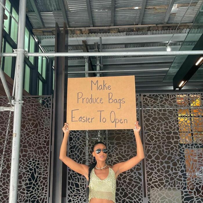 Funny-Dudette-With-Sign