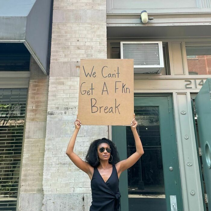 Funny-Dudette-With-Sign