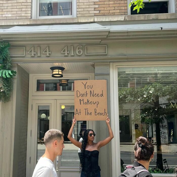 Funny-Dudette-With-Sign