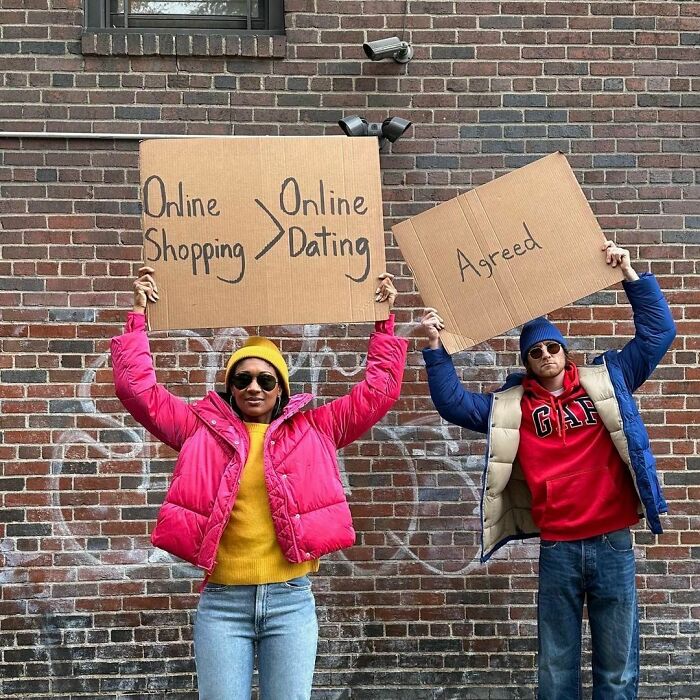 Funny-Dudette-With-Sign