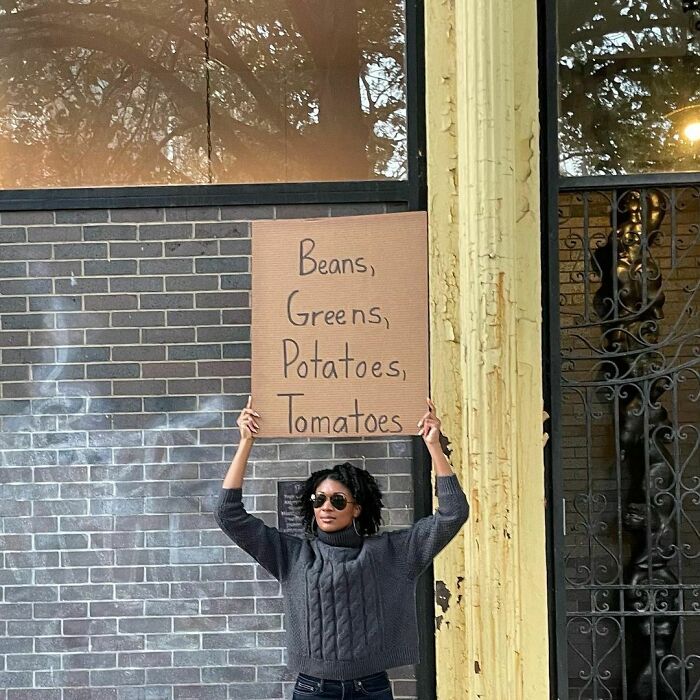 Funny-Dudette-With-Sign