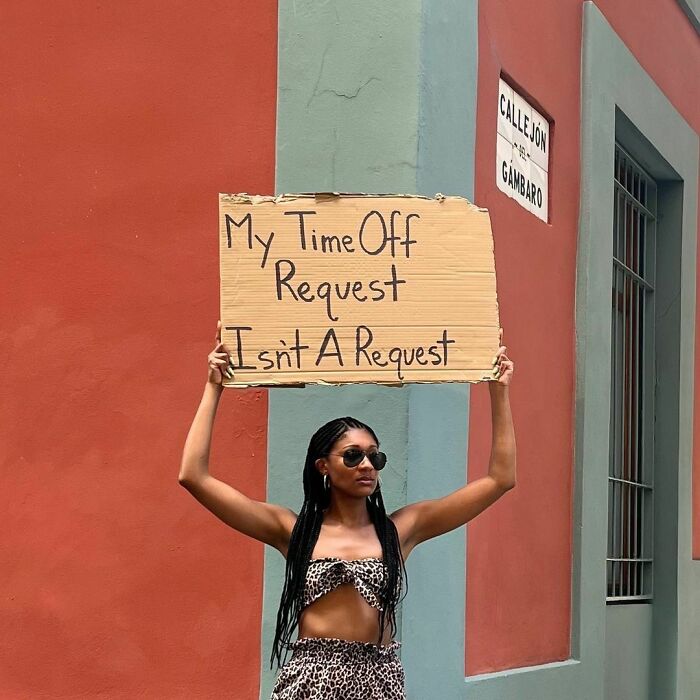 Funny-Dudette-With-Sign