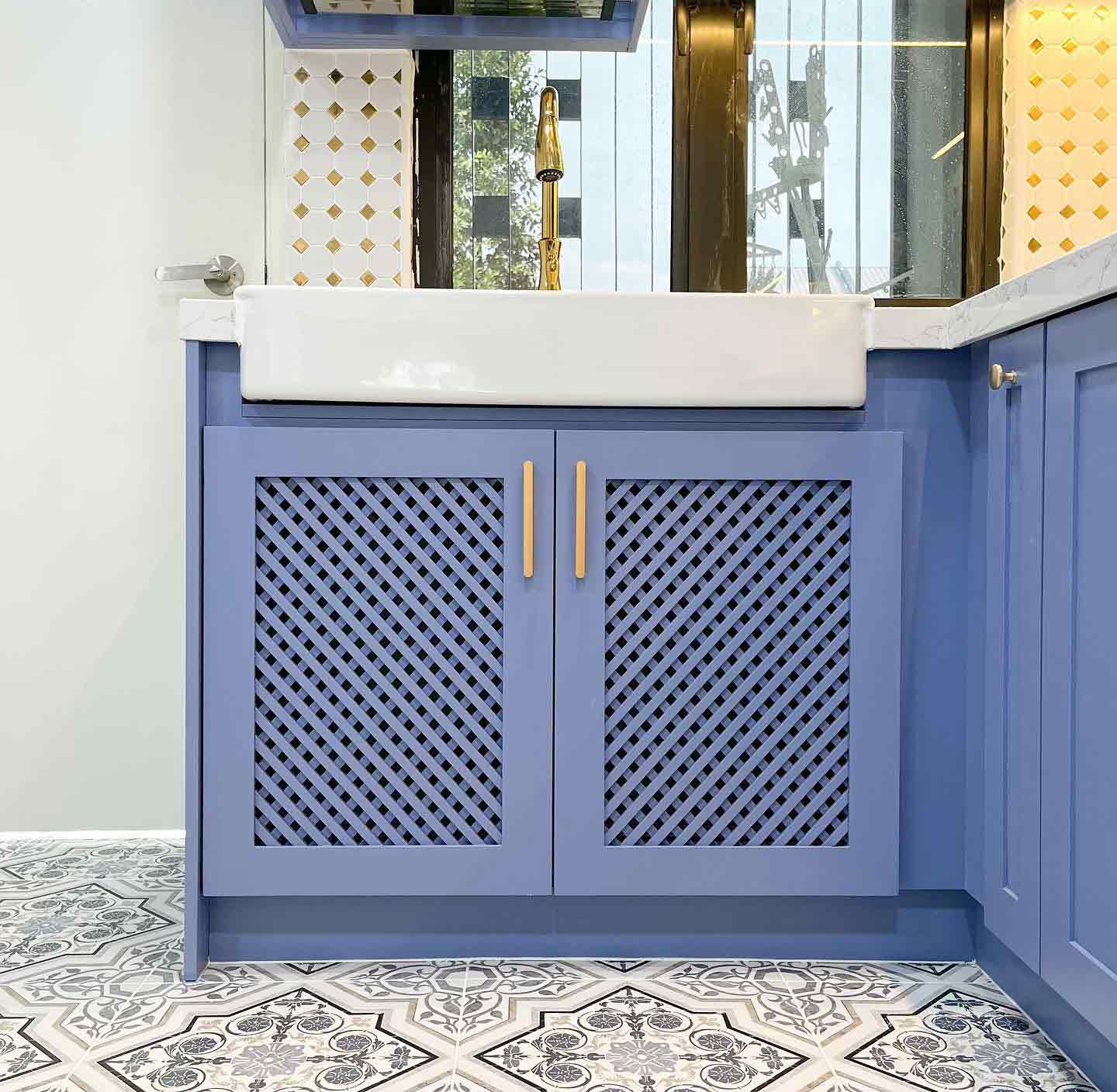 Purple kitchen cabinets