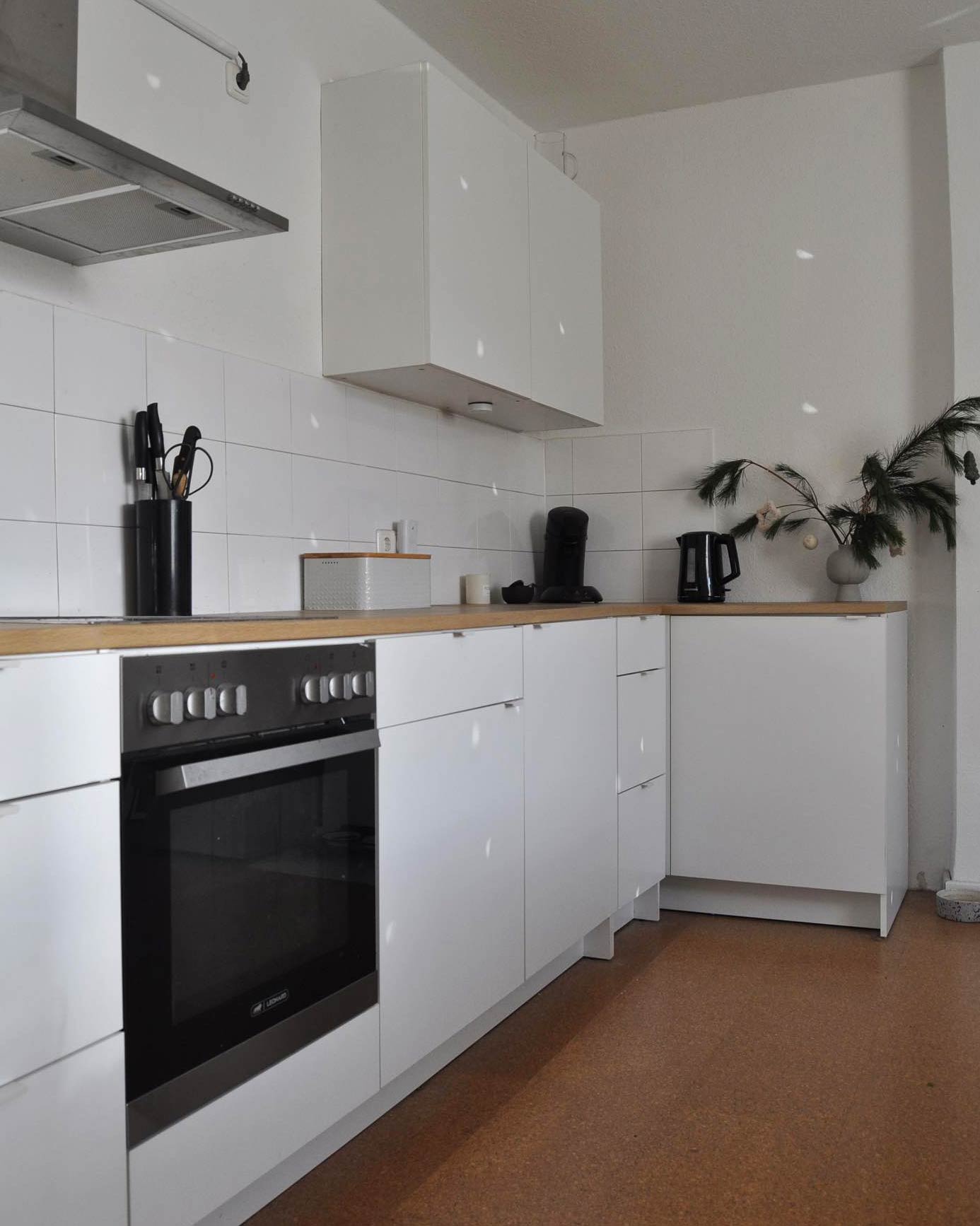 Knoxhult kitchen system with white cabinets